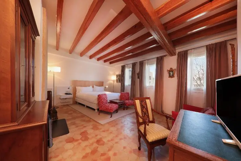 سوئیت با تخت بزرگ, S Hotel Montego Bay Luxury Boutique All Inclusive