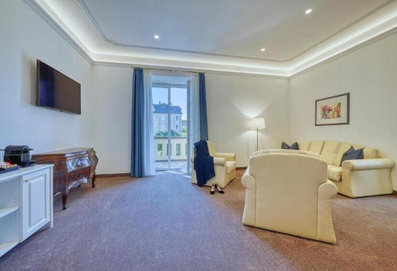 סוויטה, Villa Tell Rooms And Suites