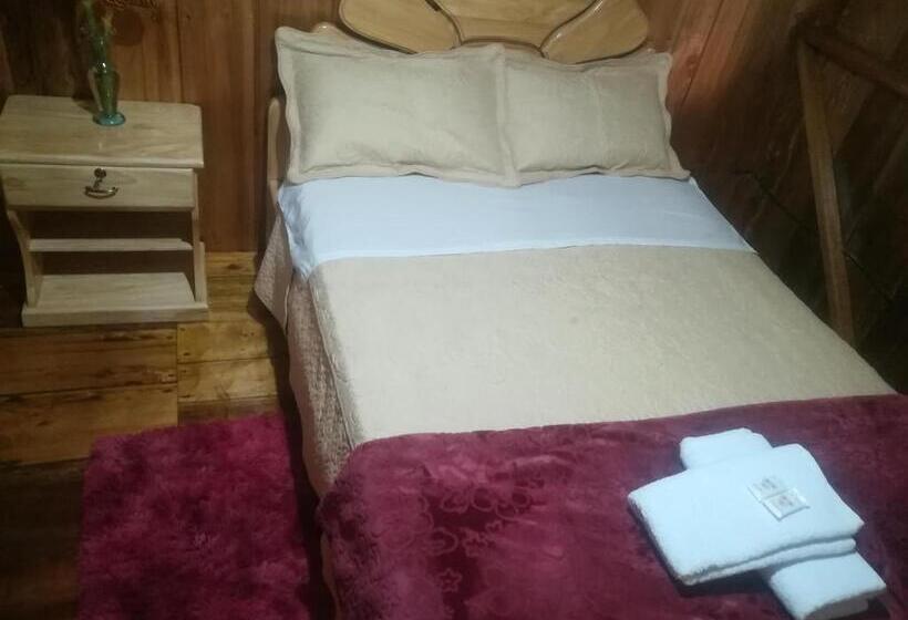 バス共有のスタンダードルーム, Hostal El Eden De Mindo