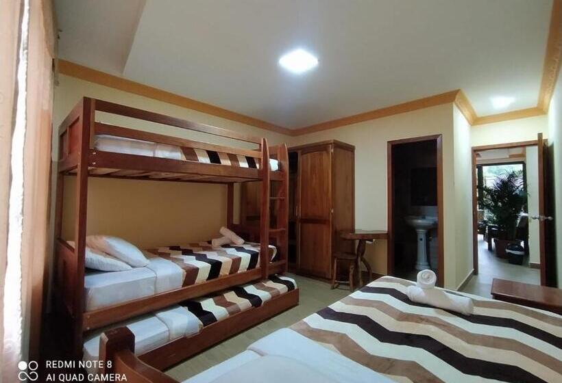 スタンダード４人部屋, Hostal El Eden De Mindo