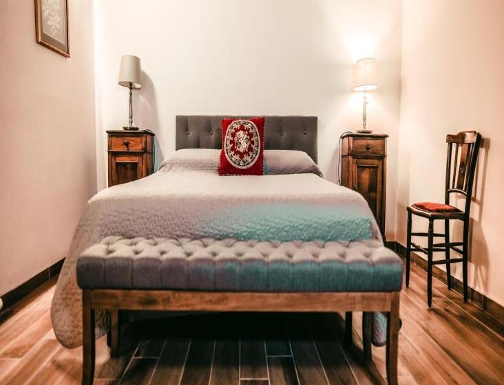 高级家庭房间, Domus Antica