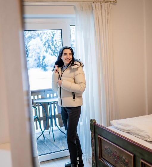 レイクビュースタンダードルーム, Lago Della Creta