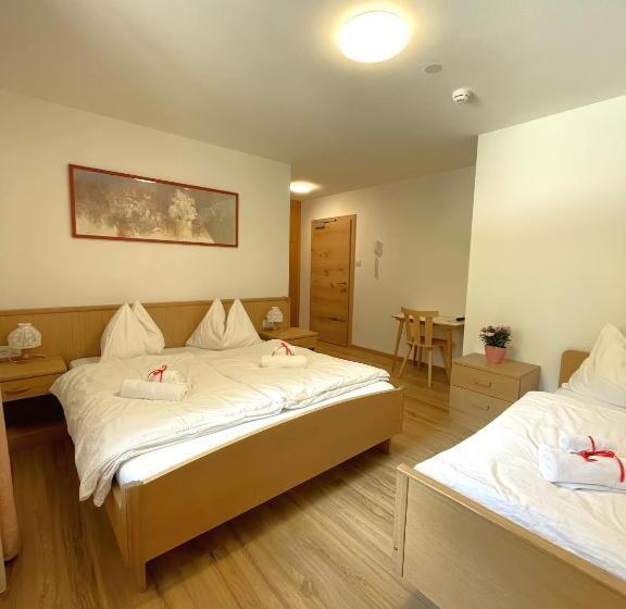 スタンダードトリプルルーム, Lago Della Creta