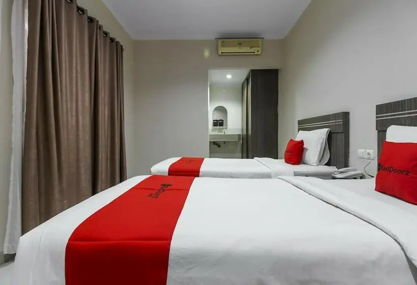 スタンダードルーム, Reddoorz Plus Syariah @ Jalan Sriwijaya Medan