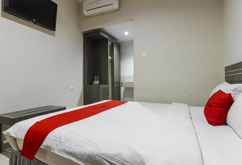 Номер Стандарт, Reddoorz Plus Syariah @ Jalan Sriwijaya Medan