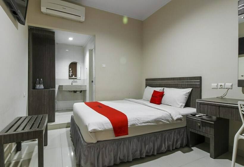 Номер Стандарт, Reddoorz Plus Syariah @ Jalan Sriwijaya Medan