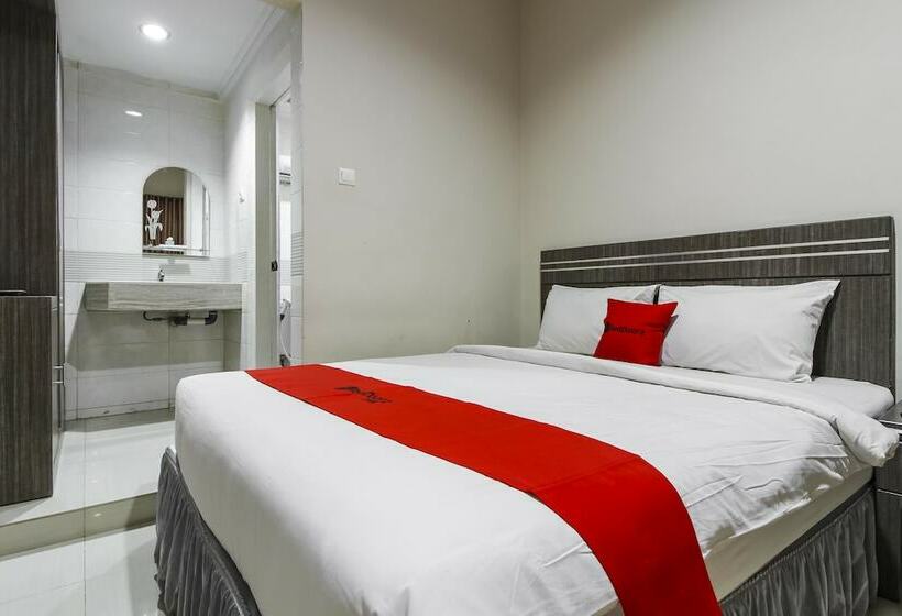 Номер Стандарт, Reddoorz Plus Syariah @ Jalan Sriwijaya Medan