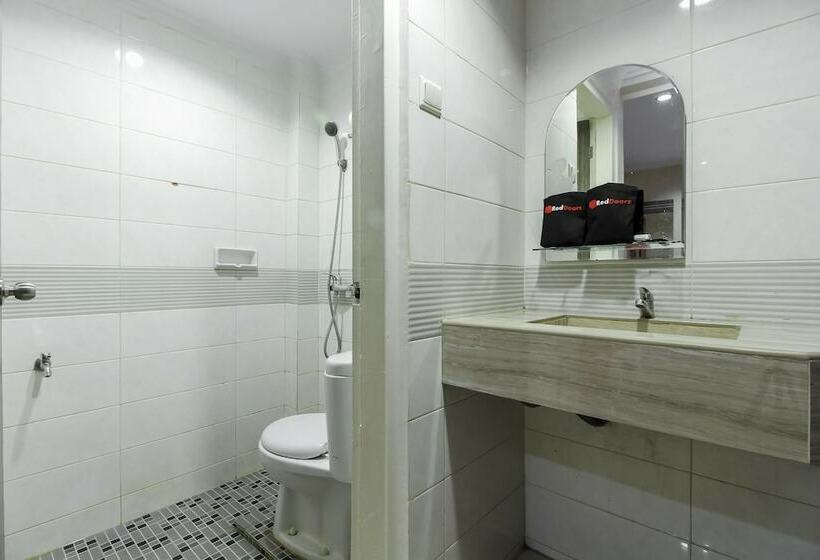 Номер Стандарт, Reddoorz Plus Syariah @ Jalan Sriwijaya Medan