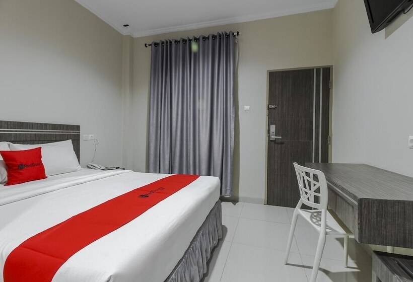 豪华房间, Reddoorz Plus Syariah @ Jalan Sriwijaya Medan