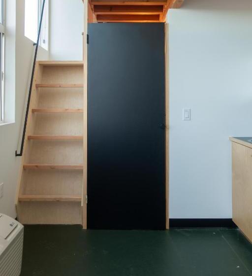 スタンダードトリプルルーム, Abpopa Hillcrest