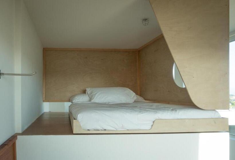 シングルデラックスルーム, Abpopa Hillcrest