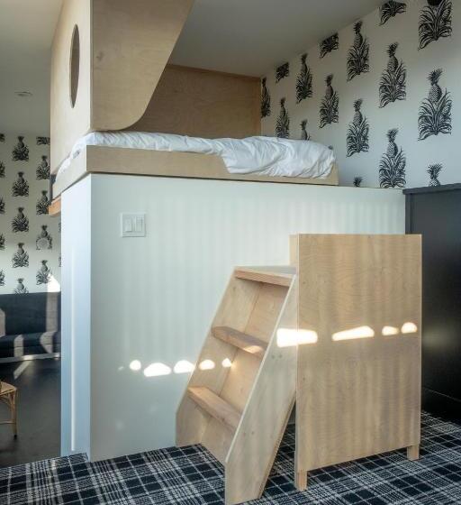 シングルデラックスルーム, Abpopa Hillcrest