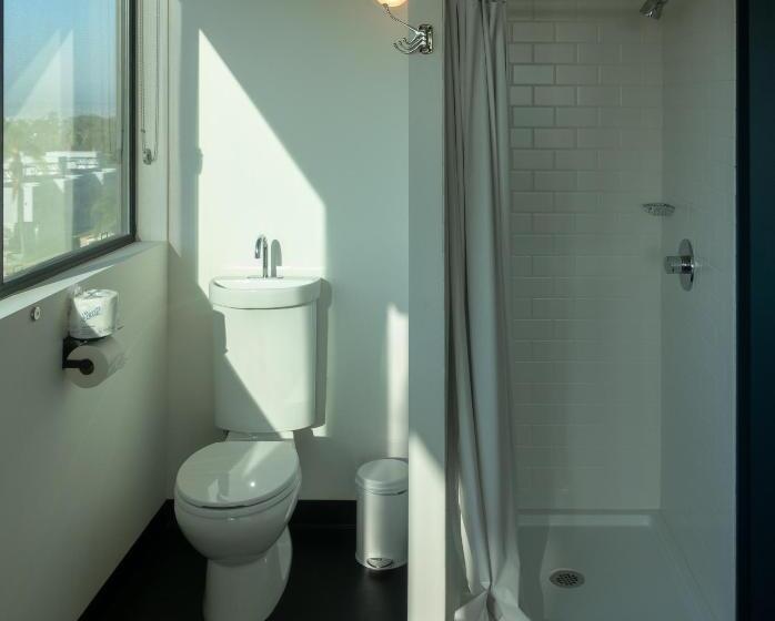 スタンダードルーム, Abpopa Hillcrest