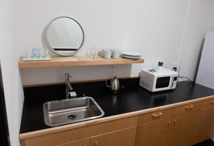 スタンダードルーム, Abpopa Hillcrest