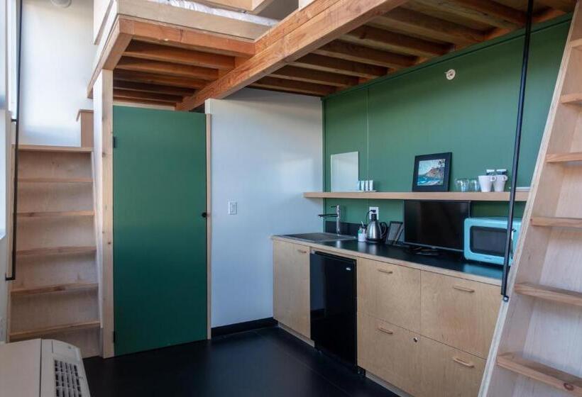 バルコニー付きスタンダードトリプルルーム, Abpopa Hillcrest