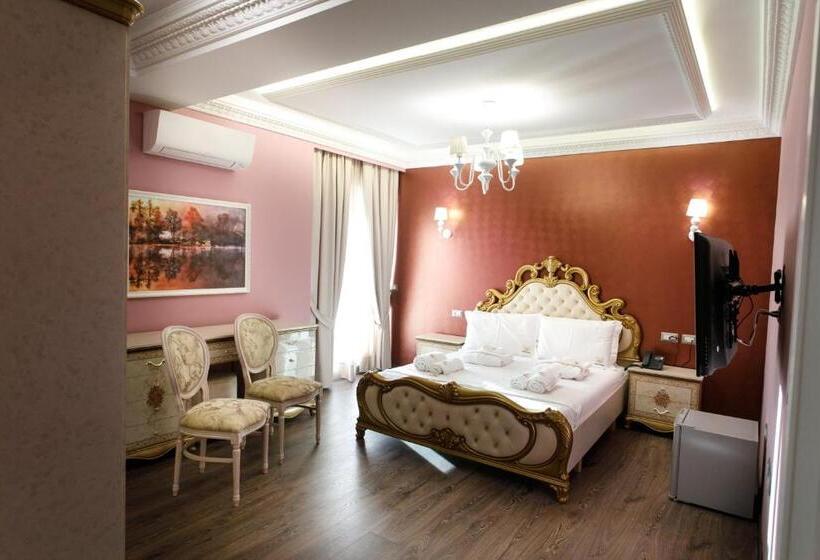 סוויטת ג'וניור עם מרפסת, Elite Palace