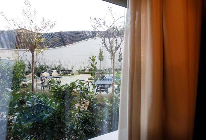 סוויטת ג'וניור, Elite Palace