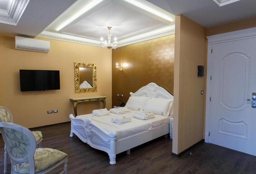 סוויטת ג'וניור, Elite Palace