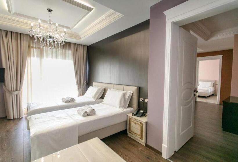 דירת חדר, Elite Palace