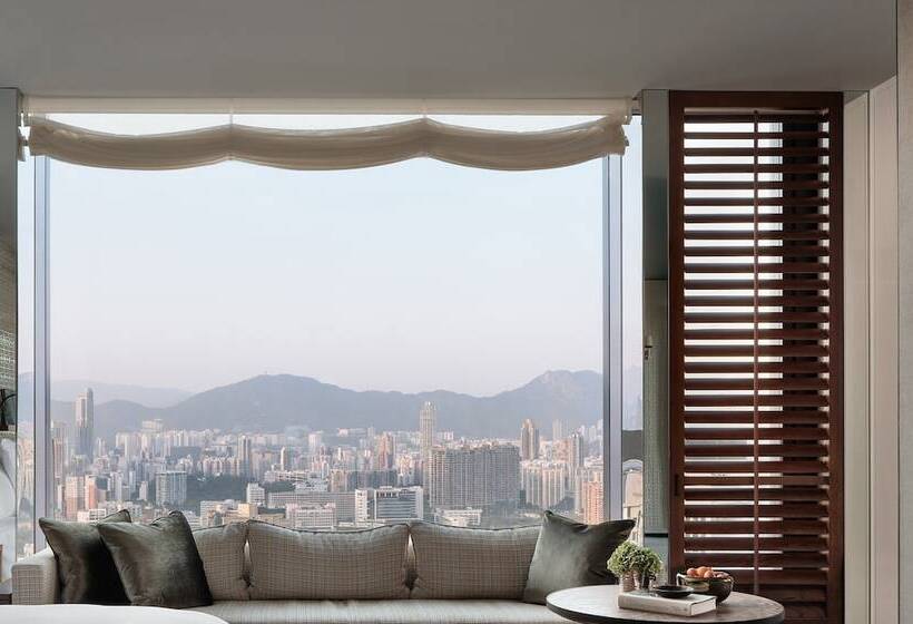 سوئیت با چشم‌انداز, Rosewood Hong Kong