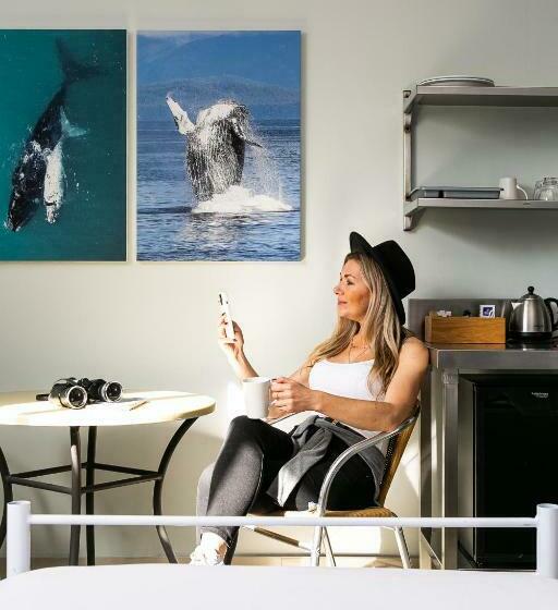 اتاق استاندارد با سرویس بهداشتی مشترک, Zzzone Boutique Hostel