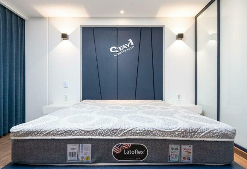 Deluxe-huone, Stay