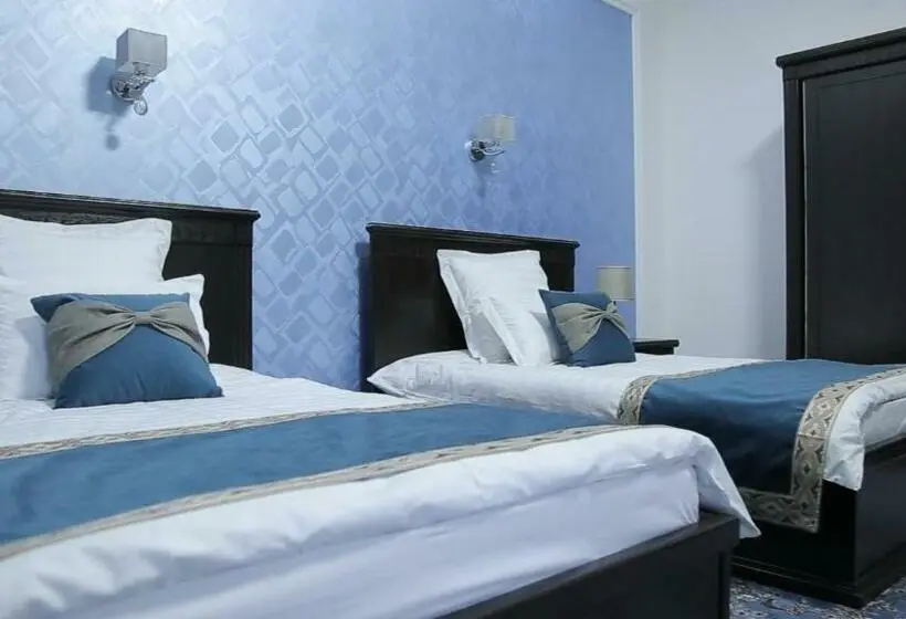 اتاق استاندارد سه نفره, Emirs Garden Residence