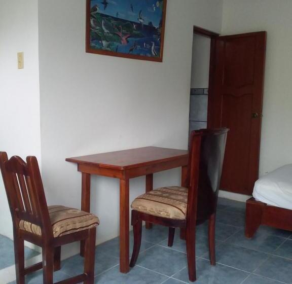 חדר סטנדרט לשלושה, Hospedaje Sarita