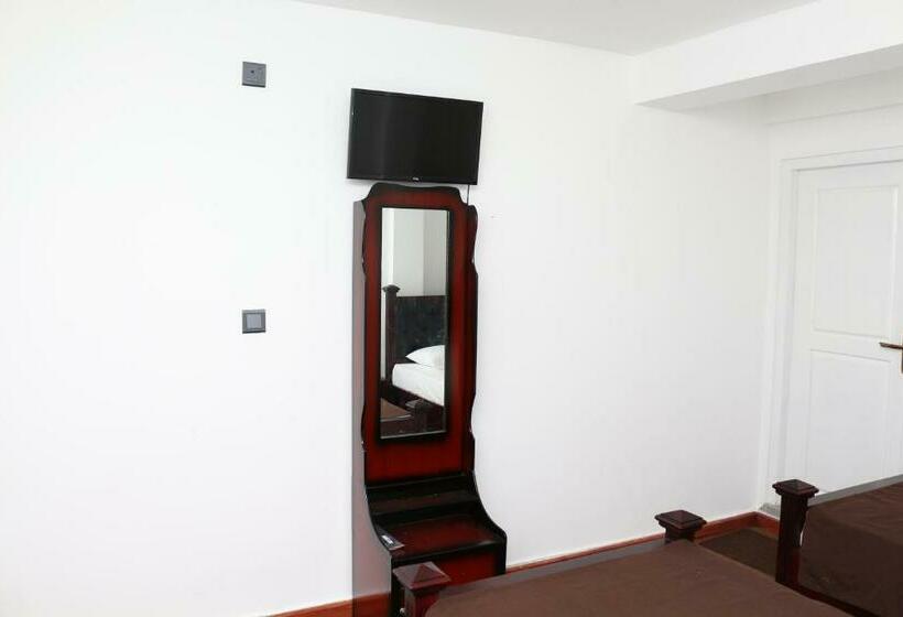 Номер Basic, Mount Castle