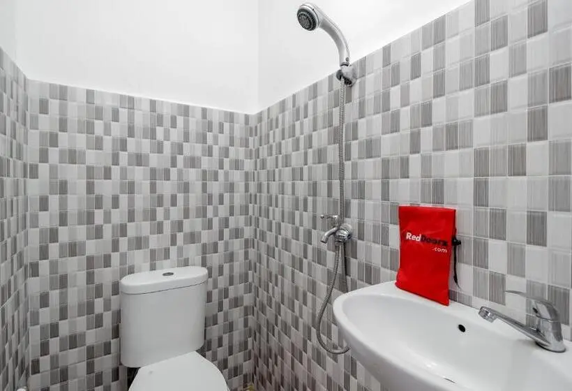 エコノミールーム, Reddoorz Near Sam Ratulangi Airport Manado