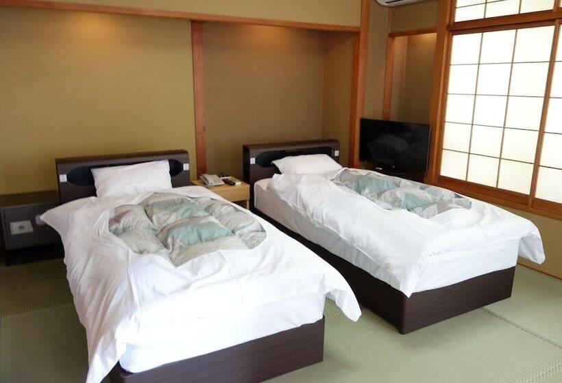 Quarto Estandar, Hamamura Onsen Totoya