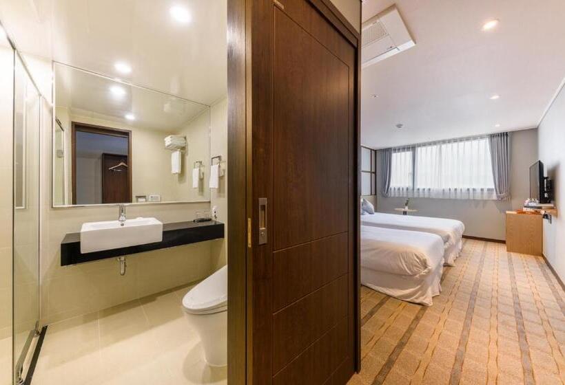 Cameră Familiară, Shin Shin Hotel Cheonjiyeon