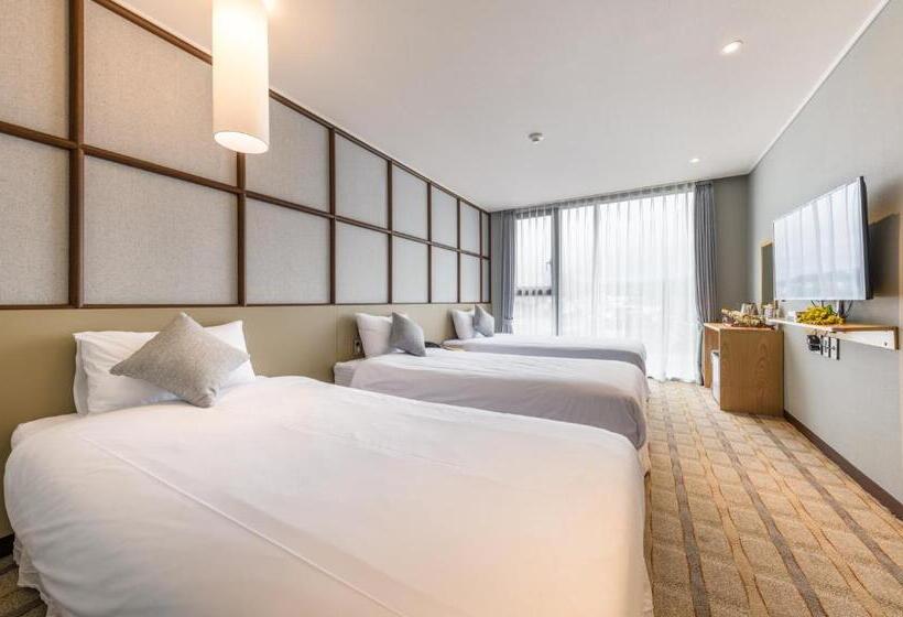 Cameră Triplă Standard, Shin Shin Hotel Cheonjiyeon