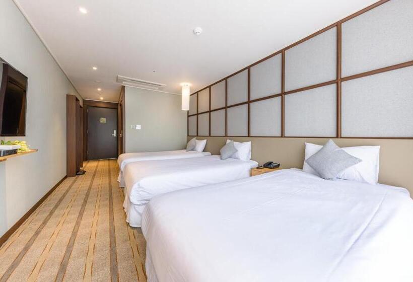 Cameră Triplă Standard, Shin Shin Hotel Cheonjiyeon