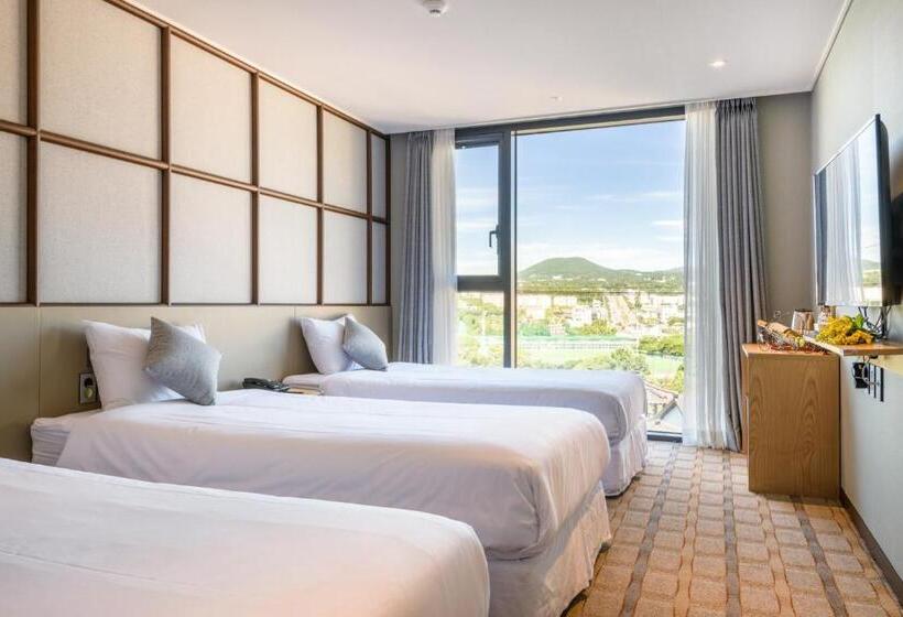 Номер Стандарт Трехместный, Shin Shin Hotel Cheonjiyeon