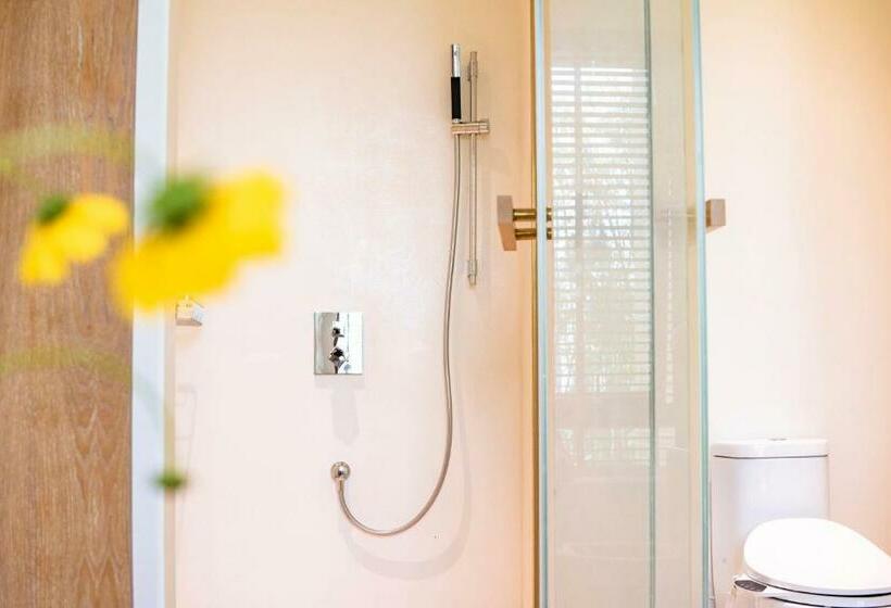 带观景的标准间, Zhangjiajie Creek