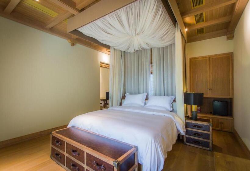 带大床的标准间, Zhangjiajie Creek