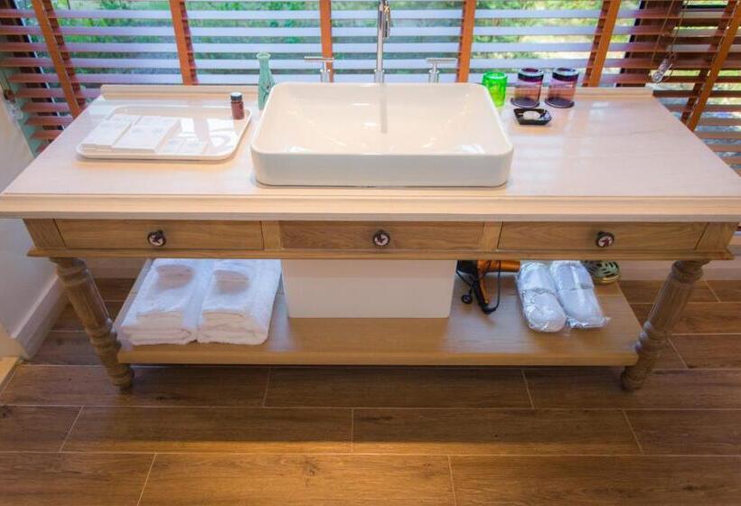 豪华套房, Zhangjiajie Creek