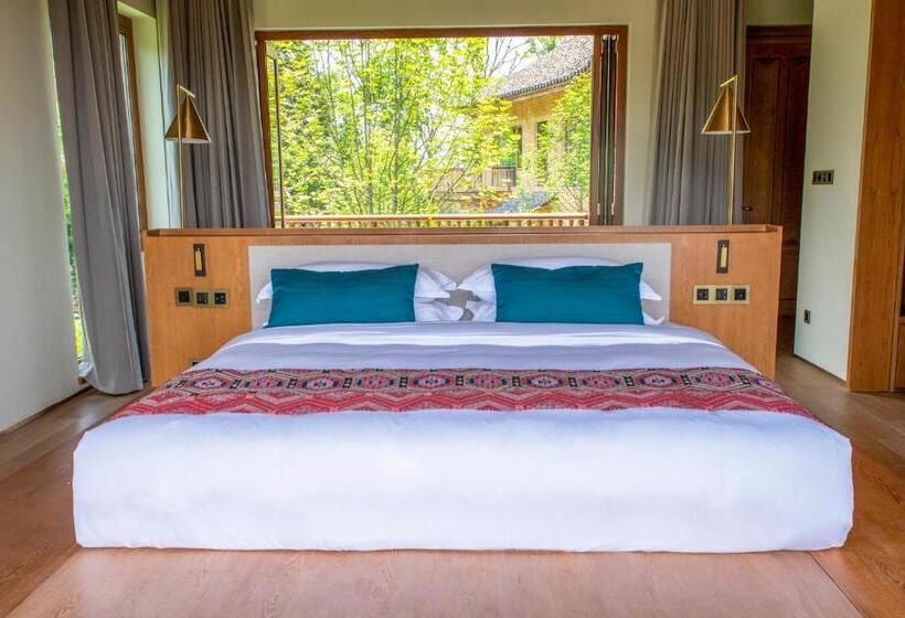 带大床的标准间, Zhangjiajie Creek