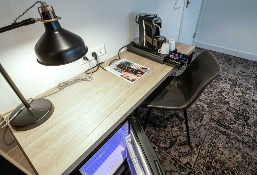 Superior Room, Maassluis