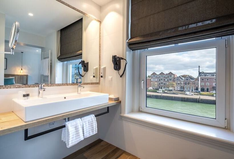 Superior Room, Maassluis