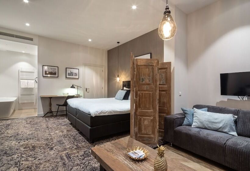 Family Suite, Maassluis