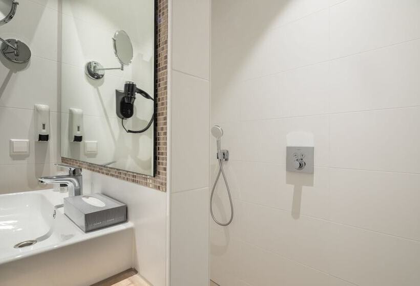 Family Suite, Maassluis