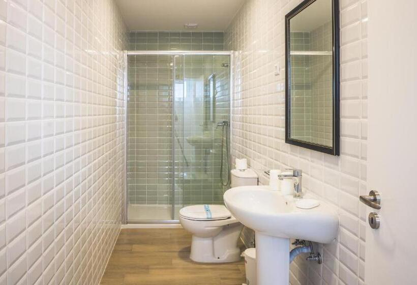 غرفة ديلوكس ثلاثية, In Barcelos Hostel & Guest House