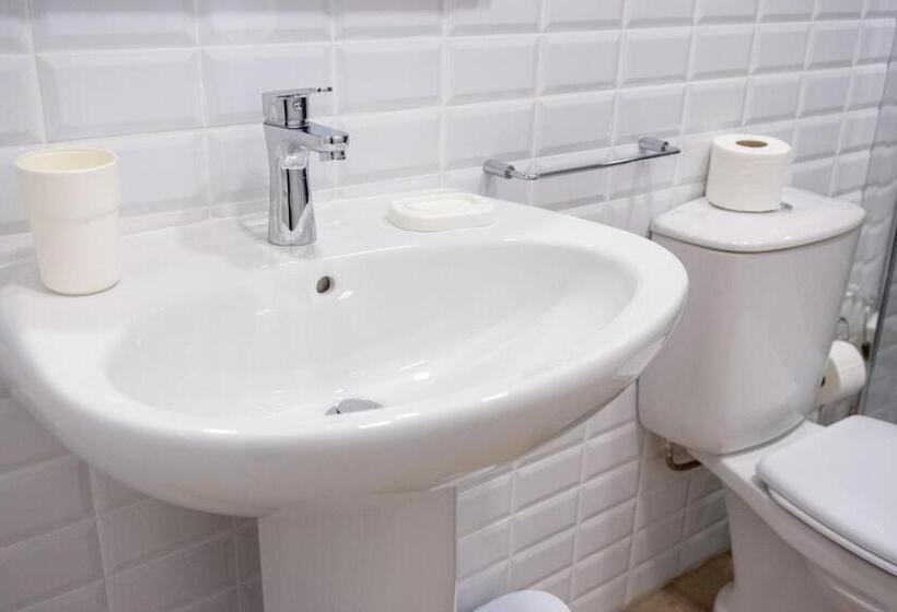 غرفة كومفورت ثلاثية, In Barcelos Hostel & Guest House