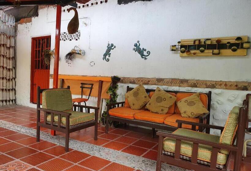 اتاق استاندارد سه نفره, Alojamiento Casa De Campo Los Cactus