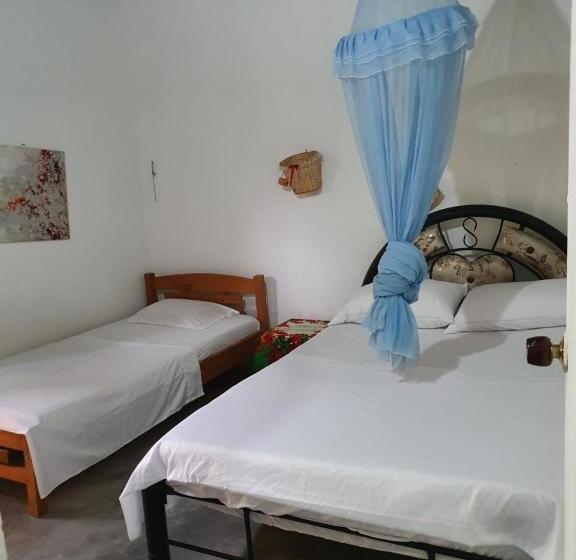 اتاق استاندارد سه نفره, Alojamiento Casa De Campo Los Cactus