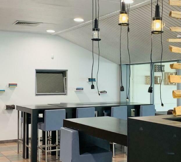 غرفة قياسية, Totalenergies Frit Autentic Habay La Neuve