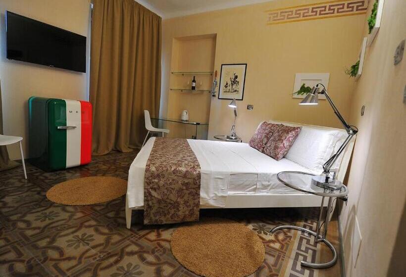 غرفة قياسية مزوَّدة بجاكوزي, Conterosso3