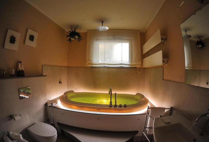 バスタブ付きスタンダードルーム, Conterosso3